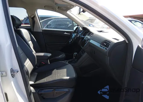 2018 Volkswagen Tiguan 2.0T Se/2.0T Sel из США, поврежденный, VIN 3VV2B7AX2JM218822